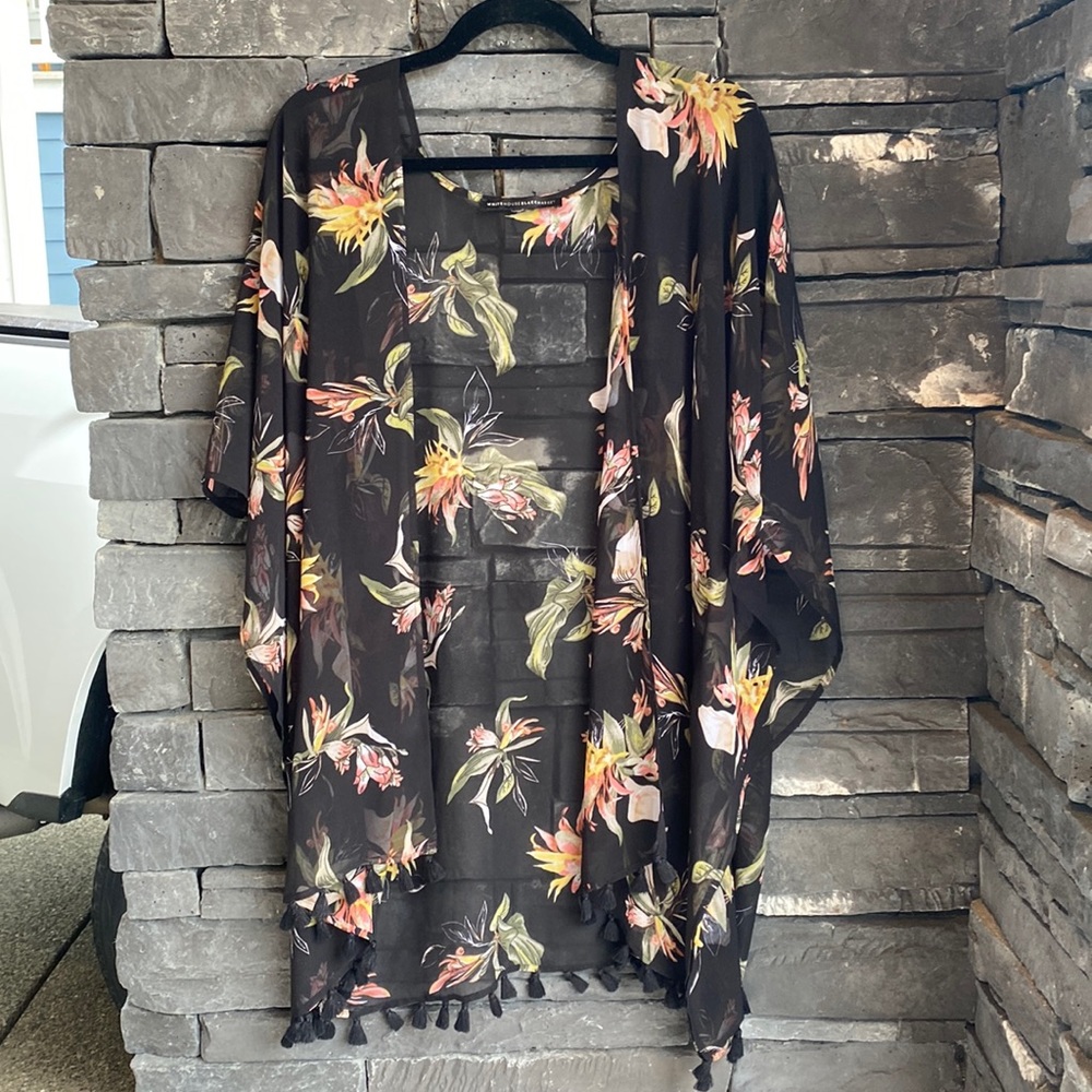 WOMENS WHITE HOUSE BLACK MARKET FLORAL KIMONO CARDIGAN WITH TASSEL DETAIL SIZE:M
